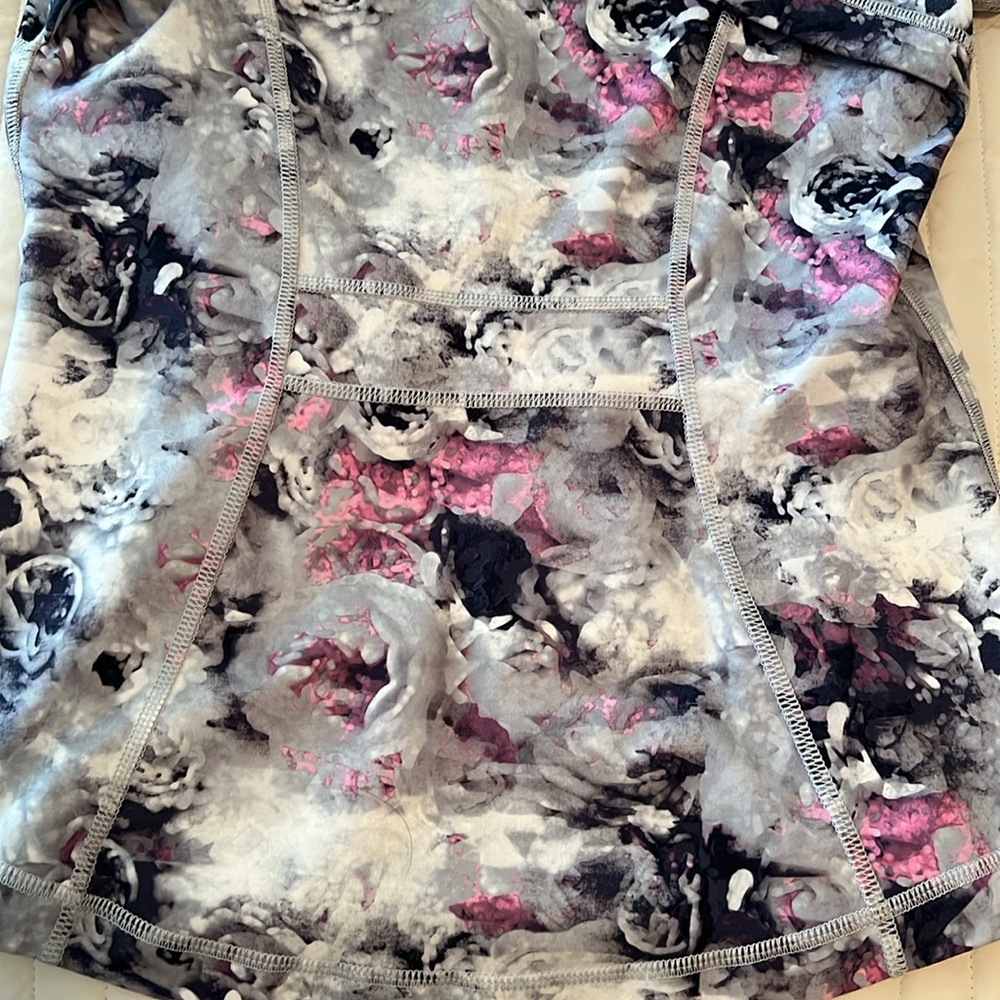 Lululemon Define Jacket - Picture 8 of 8